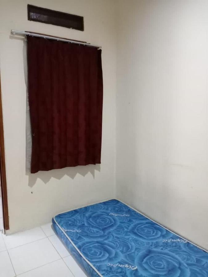 Vanila Kost Jatiwarna - Women Only Pondokmelati Exterior foto