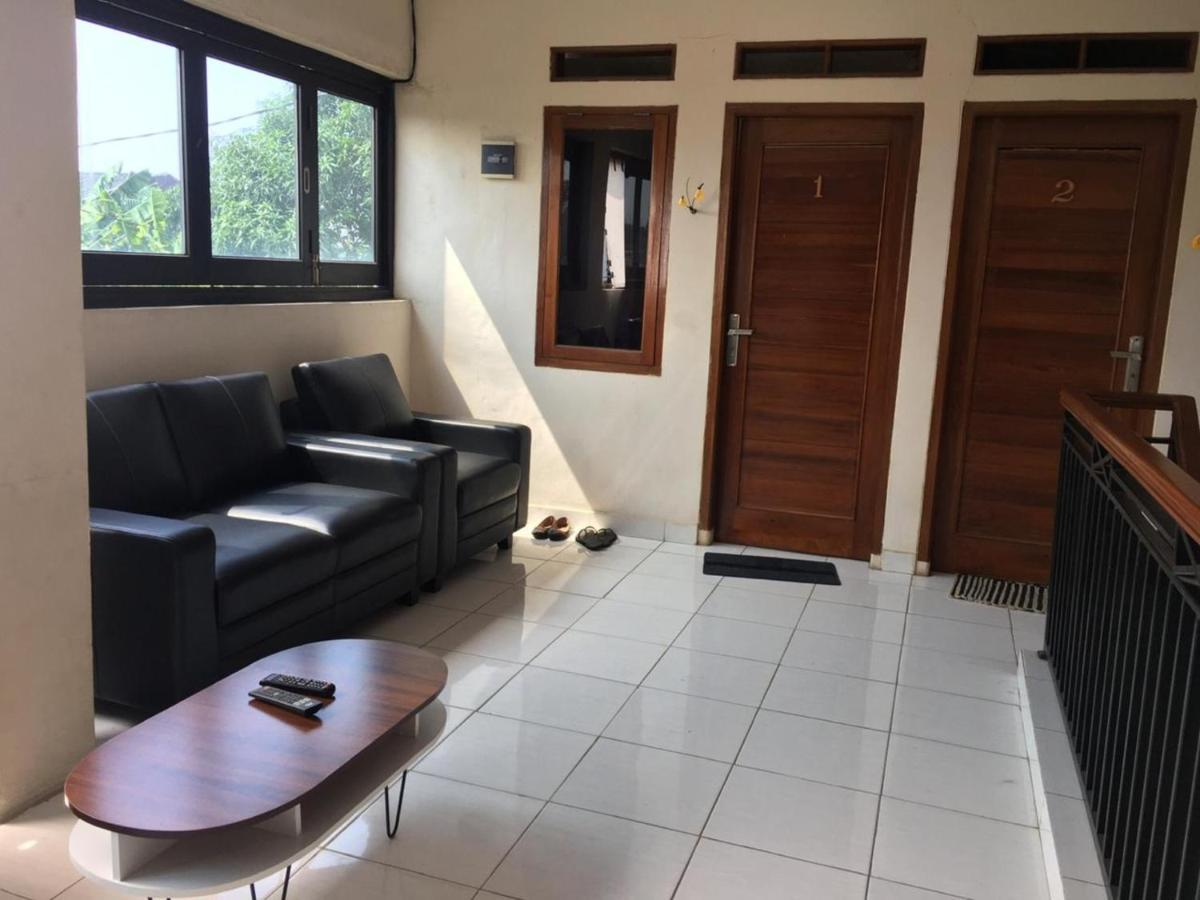 Vanila Kost Jatiwarna - Women Only Pondokmelati Exterior foto
